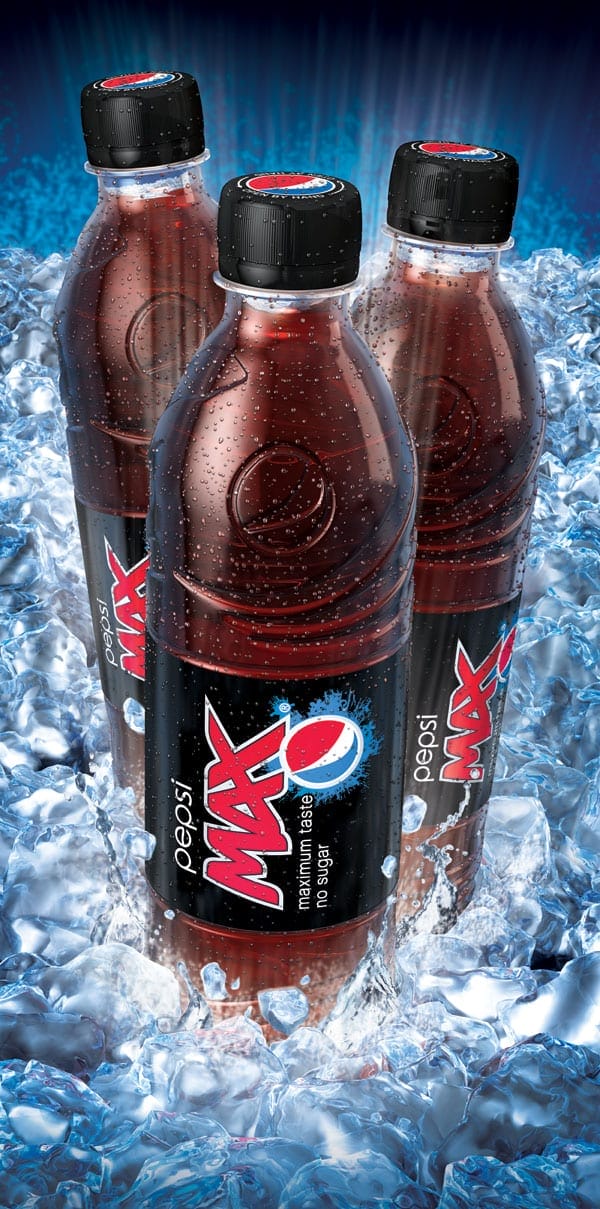 3d image model of Pepsi Max PET 2l bottle in ice